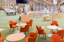 図書館 ラウンジ・閲覧席